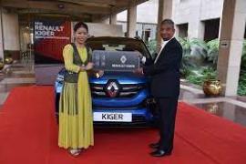 Renault India presents Mary Kom with the new KIGER